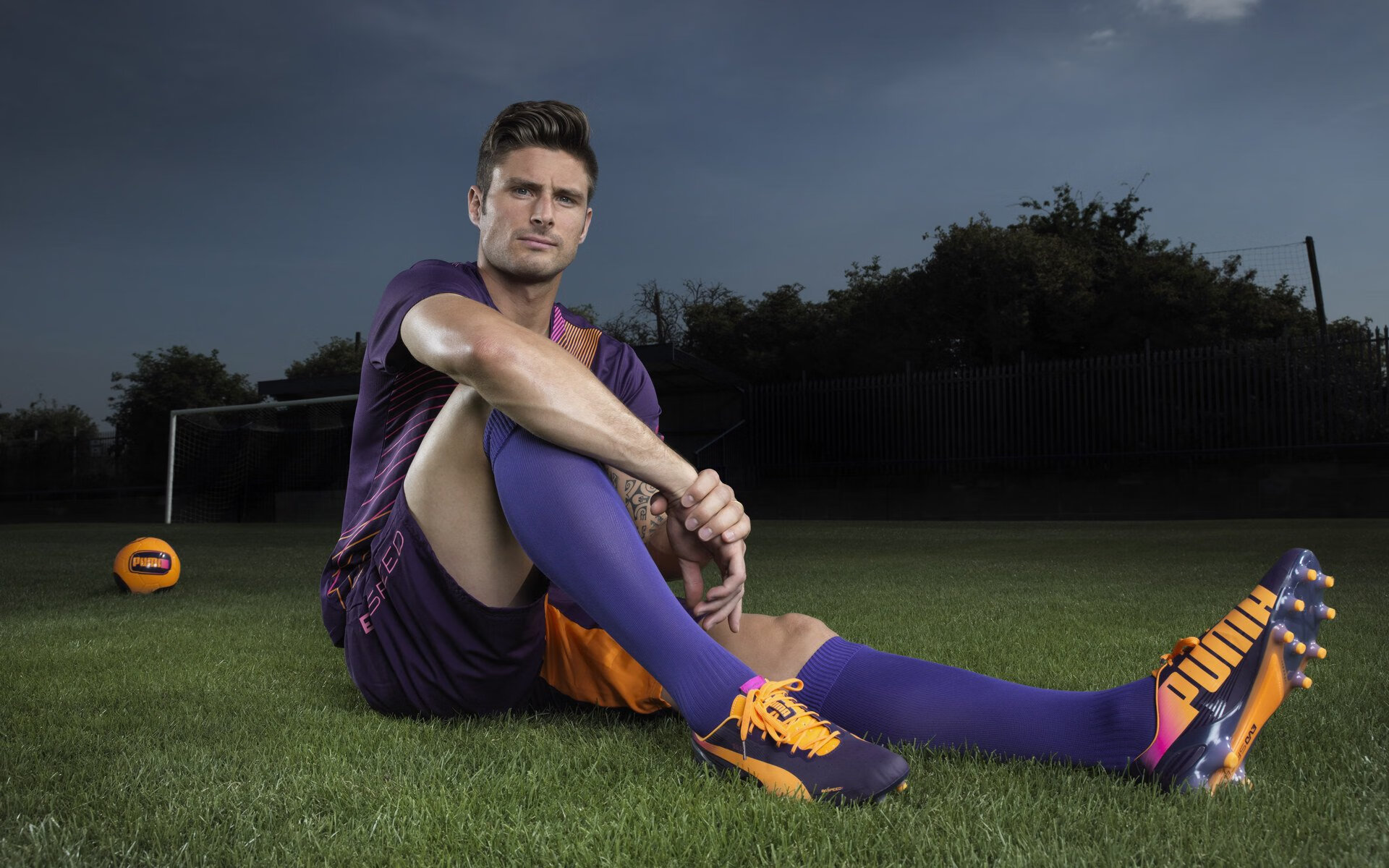 国羽新星闪耀全英赛！陈清晨/贾一凡逆转夺冠，石宇奇惜败安赛龙摘银