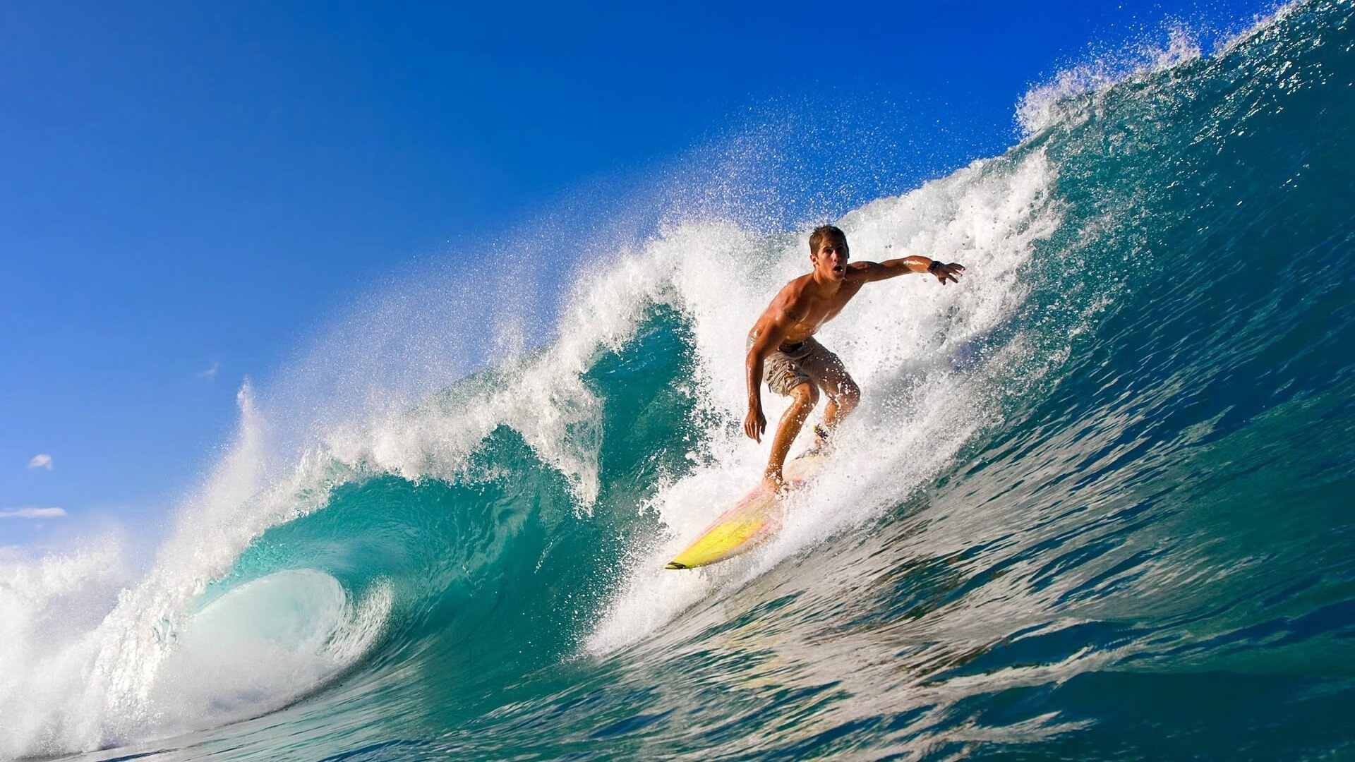 英超争冠白热化，曼城绝杀登顶，阿森纳、利物浦紧咬不放