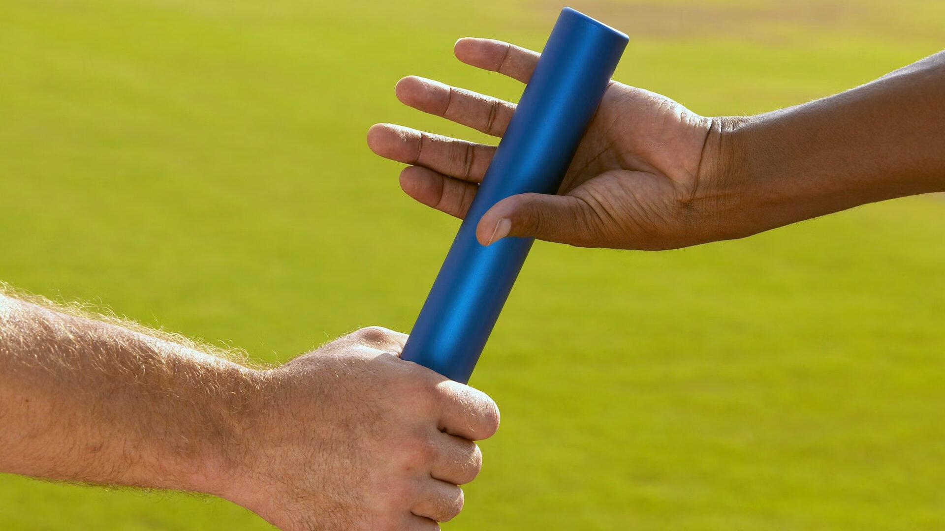 梅西梅开二度助迈阿密国际逆转取胜 球迷欢呼球王风采依旧