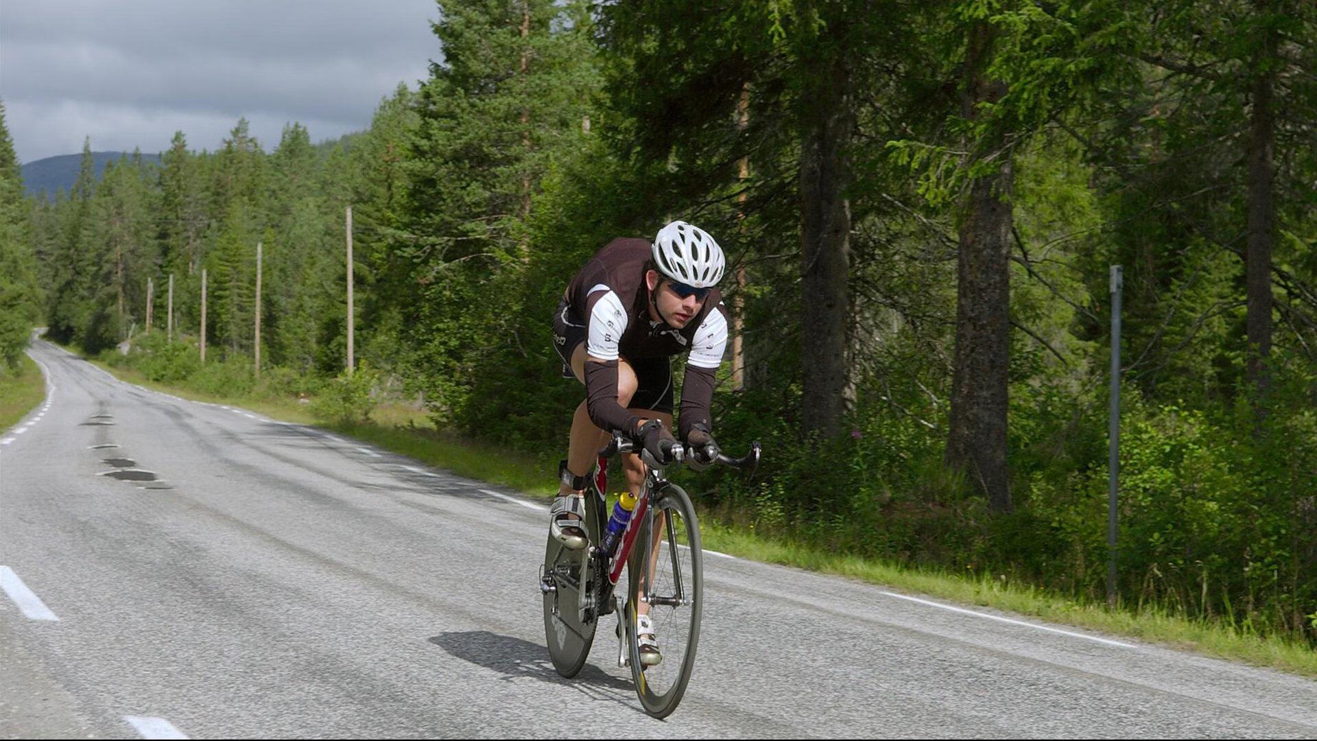 纳达尔强势回归红土赛场，法网前景引热议