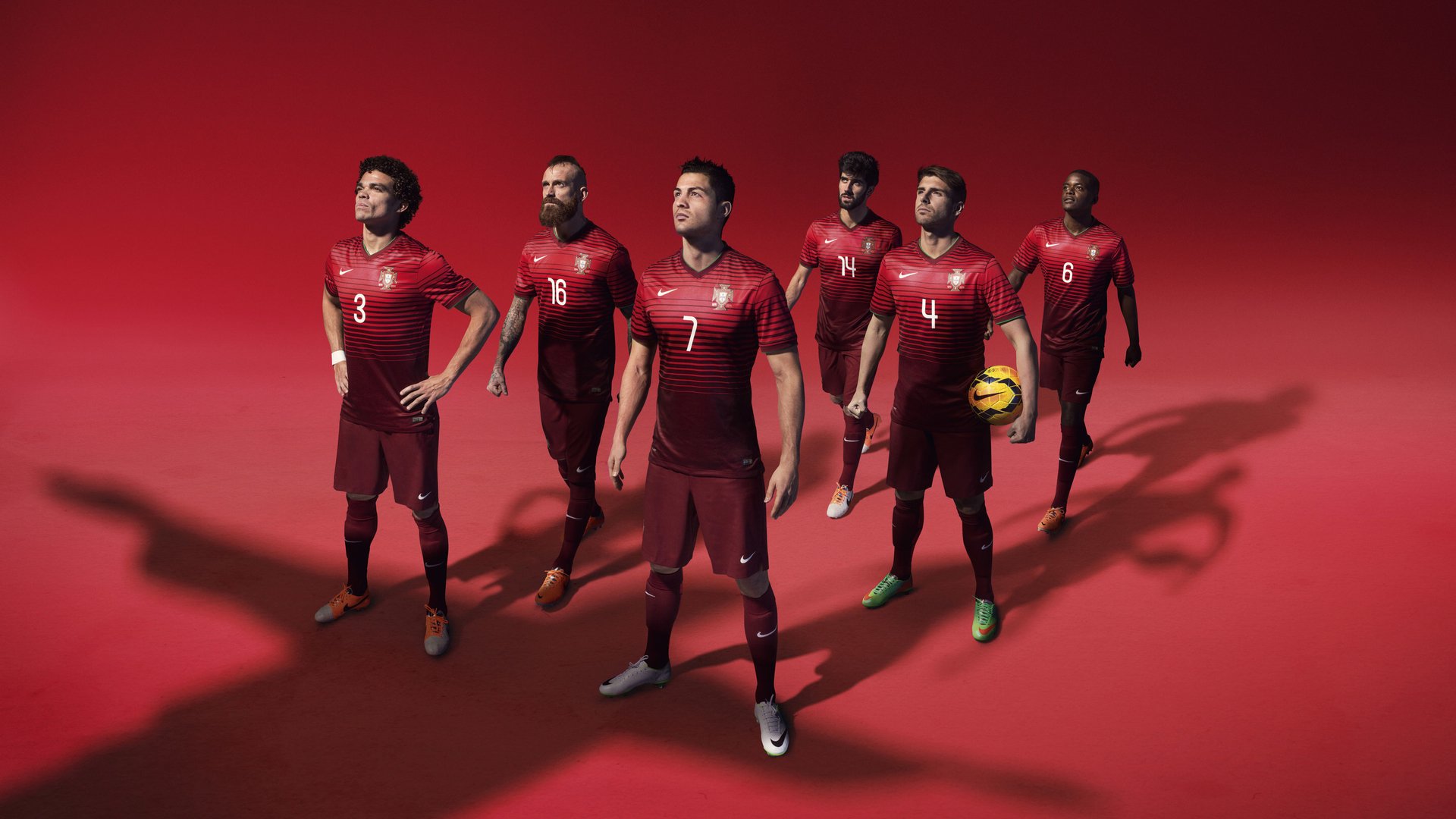 梅西梅开二度助迈阿密国际逆转取胜，球迷高呼GOAT致敬球王